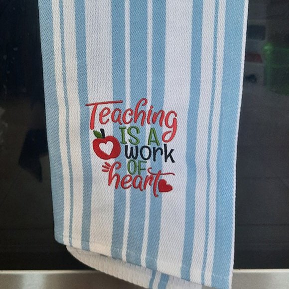 Teacher gift from student - Kitchen towel for teacher - Embroidered tea towel - Picture 2 of 6